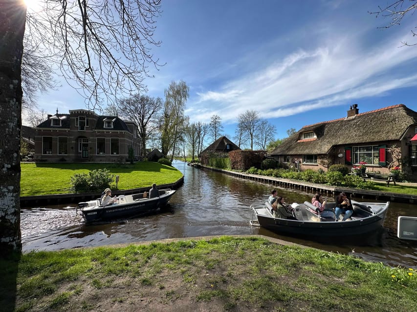 Amsterdam: Private Tour Giethoorn, Zaanse Schans Local Guide - Cheese Farm Visit and Tastings: Why This Stop Feels More Authentic