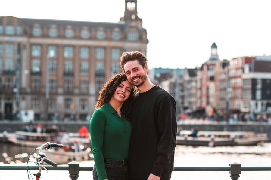 Amsterdam: Professional photoshoot at Centraal Station - Price and value math: $113 per group up to 8 people