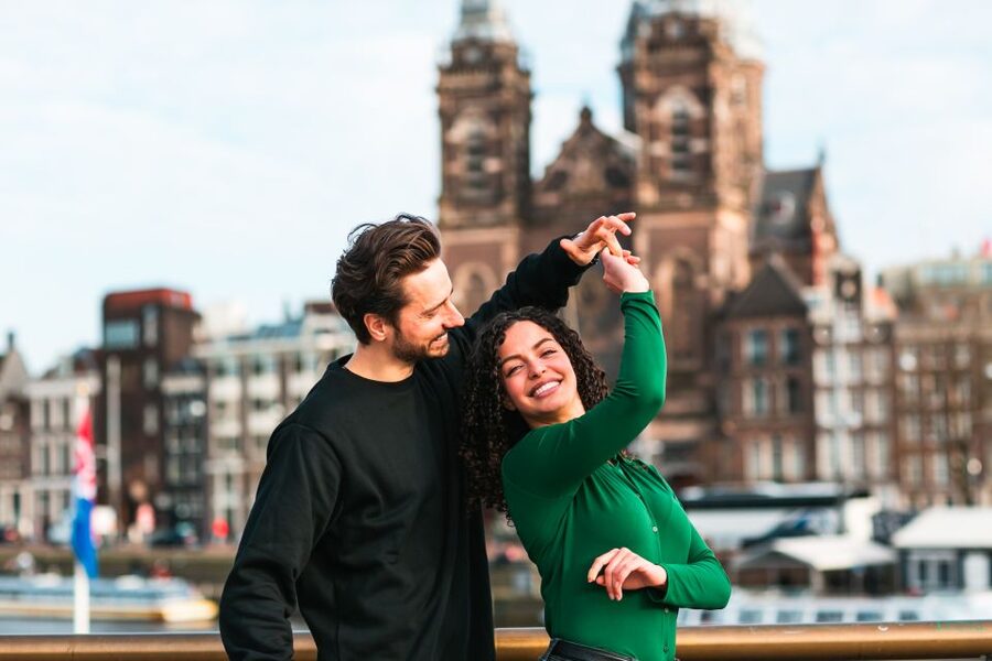 Amsterdam: Professional photoshoot at Centraal Station - Practical tips so your Centraal Station shoot stays stress-free