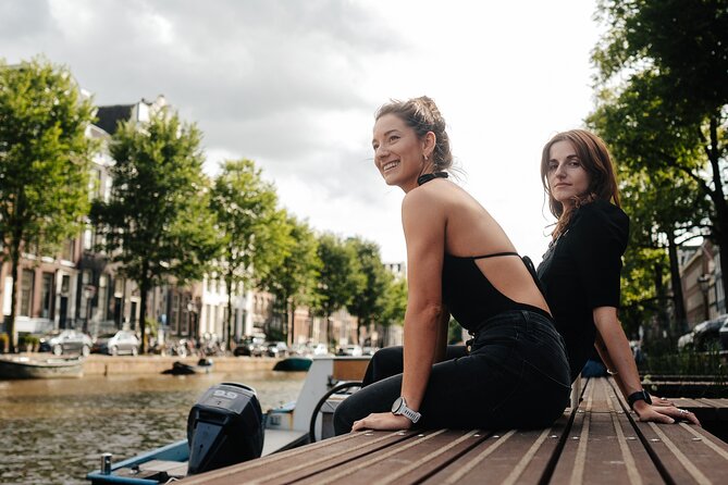 Amsterdam: Professional Photoshoot at the Canals - Brouwersgracht 60 Meeting Point: Starting Easy Near Centraal