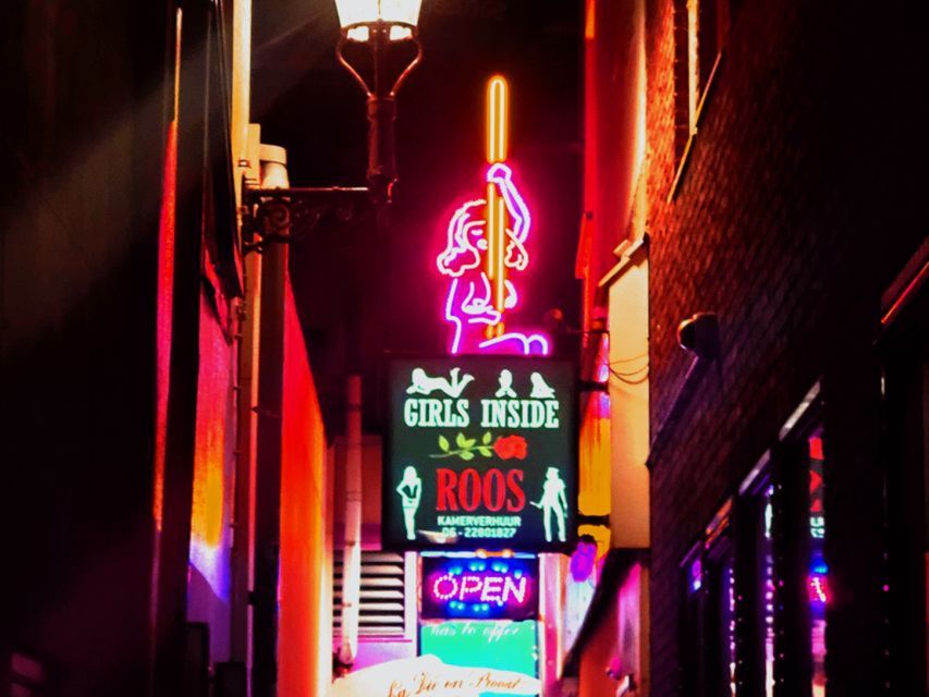 Amsterdam: Red Light District and Coffeeshop Culture Tour - Key things you will notice on this Amsterdam Red Light District and Coffeeshop Culture Tour