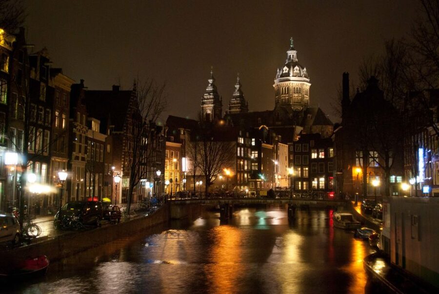 Amsterdam Red Light District and Old Town Walking Tour - Old Church Area: Where Amsterdam’s Layers Get Specific