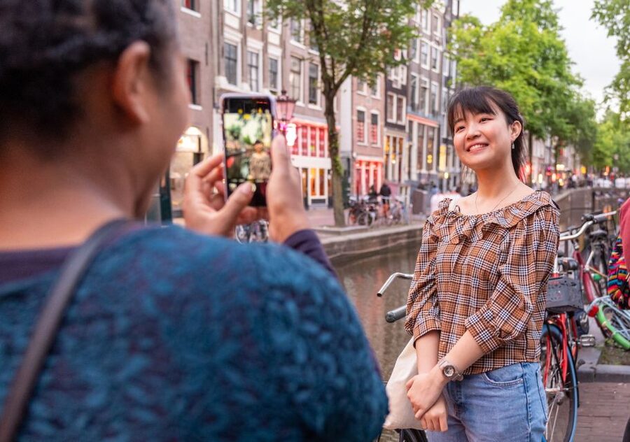 Amsterdam: Red Light District & City Tour German or English - Key Things You’ll Notice on This Tour