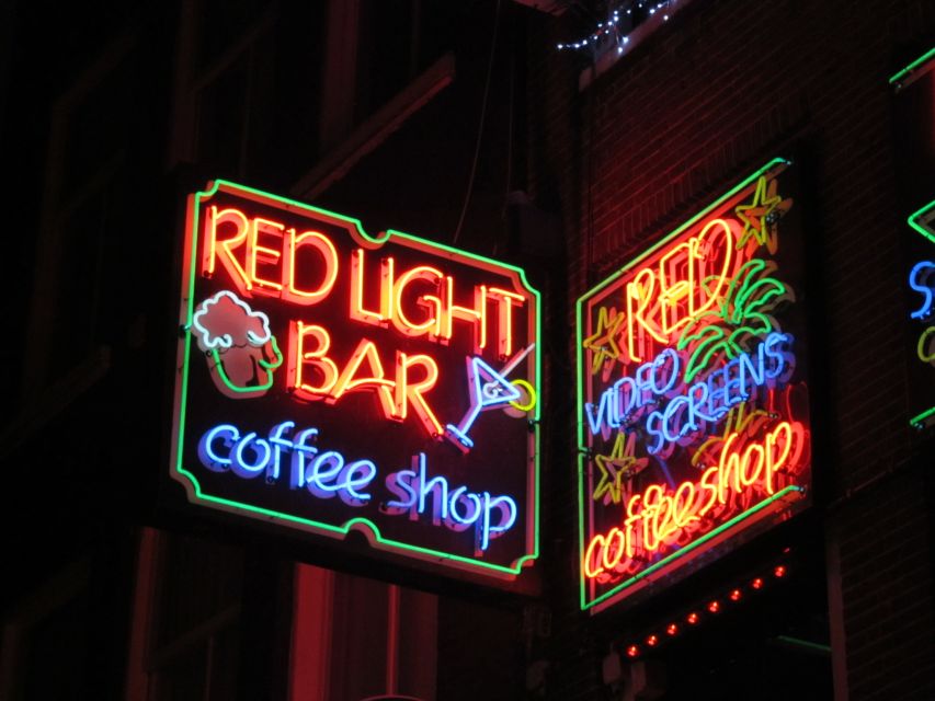 Amsterdam: Red Light District Exclusive Night Tour - Old Church + Royal Palace Sights: Why the Tour Isn’t One-Note