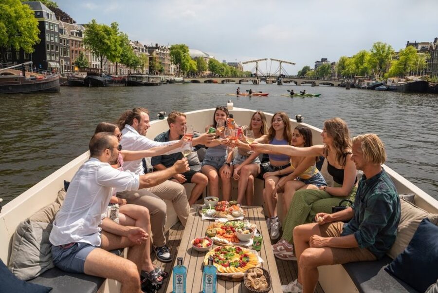 Amsterdam: Red-Light District Pub Crawl and Booze Boat Tour - Who This Tour Suits Best (and Who Might Not Love It)