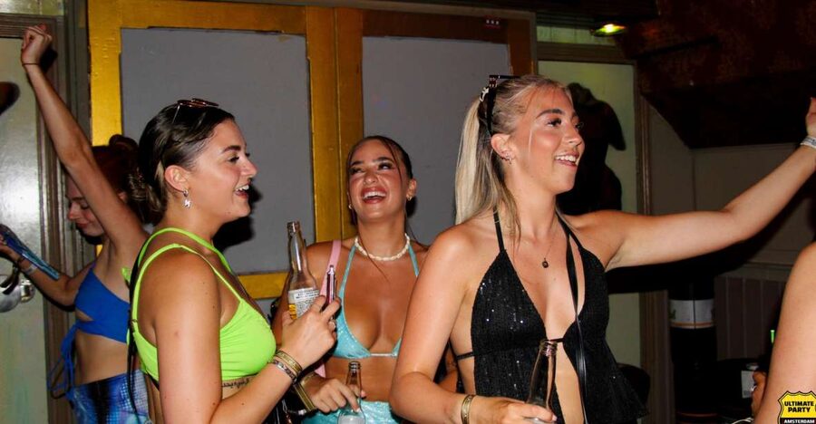 Amsterdam: Red Light District Pub Crawl with Unlimited Shots - Key highlights you will feel right away