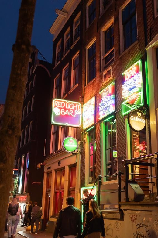 Amsterdam: Red Light Tour Exclusive + Peep Show - Key things to know before you go
