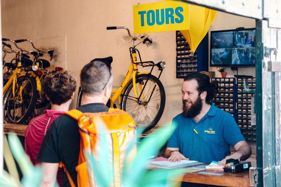 Amsterdam: Relaxed City Highlights Guided Bike Tour - Key things to know before you ride