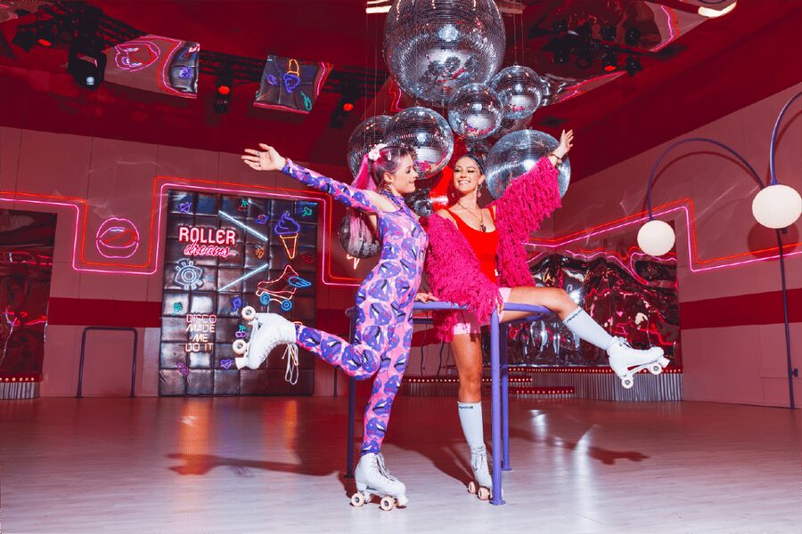 Amsterdam: Roller Dreams & Amsterdam Nightlife Experience - 20+ clubs in Amsterdam: using the pass to build your night