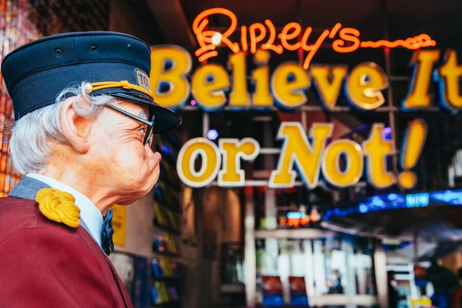 Amsterdam's Weirdest Museum: Believe It or Not! - The Gigantic Wooden Clog and Themed Rooms: Dutch Feeling, Global Weird
