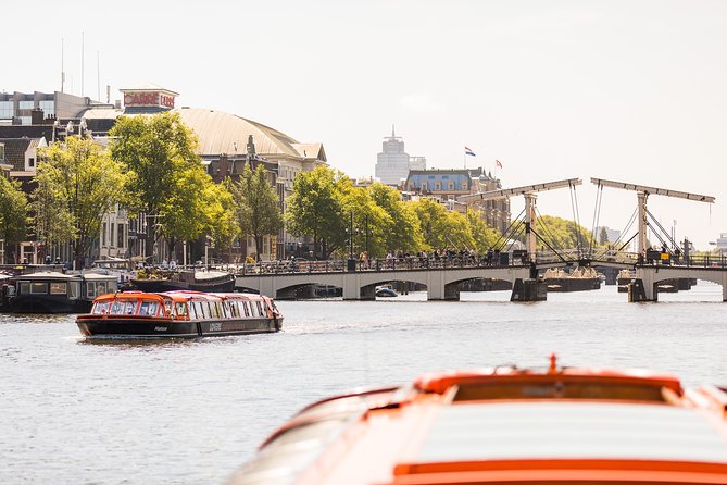 Amsterdam Sightseeing Canal Cruise with Audio Guide - Magere Brug (Skinny Bridge): The Photo Stop You Can’t Skip