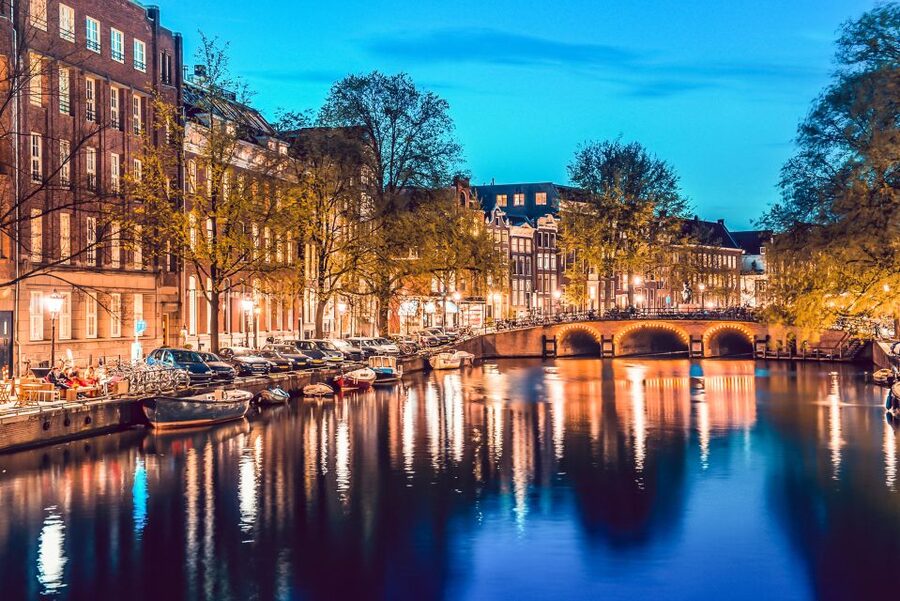 Amsterdam: Smoke and Lounge City Boat Cruise - Who This Cruise Fits Best, and Who Should Skip It