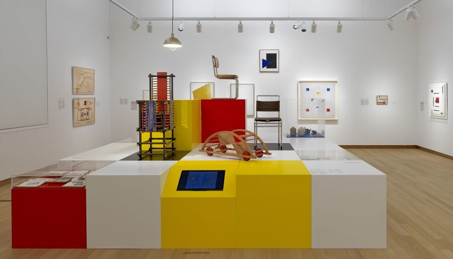 Amsterdam: Stedelijk Museum Entry Ticket - How the museum uses design as part of the art story