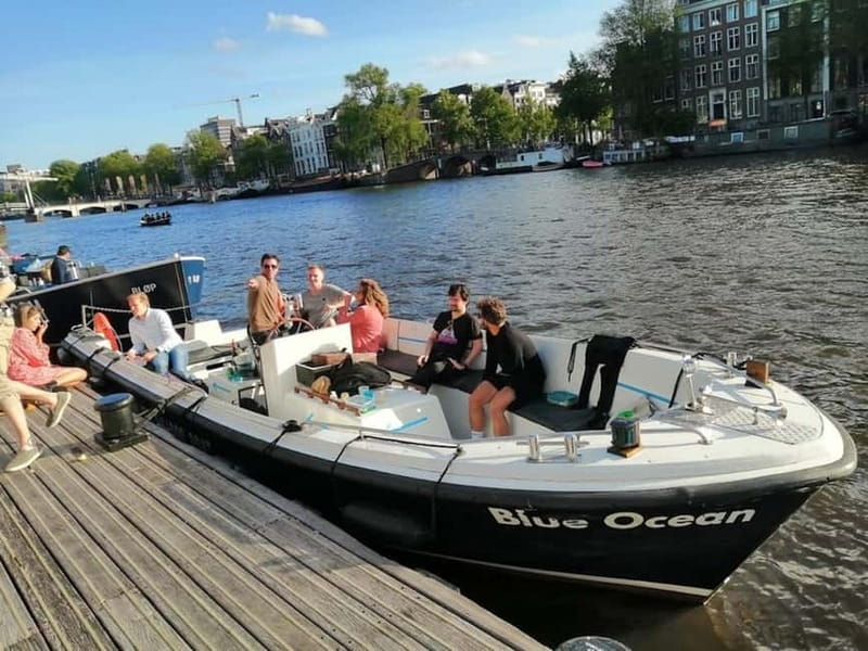 Amsterdam: The Bulldog Boat Smoke and Booze Cruise - Should you book the Bulldog Smoke and Booze Cruise?