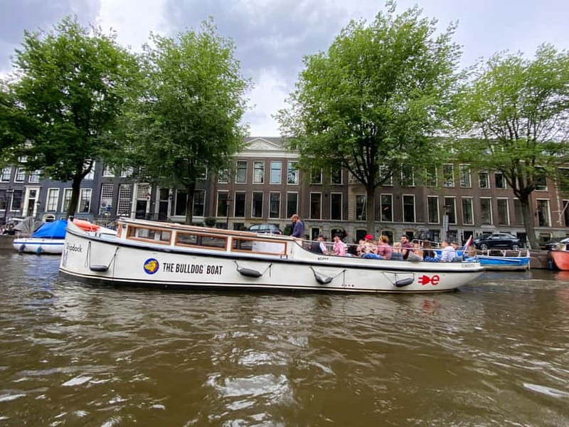 Amsterdam: The Bulldog Boat Smoke and Booze Cruise - Who this cruise suits best, and who should skip it