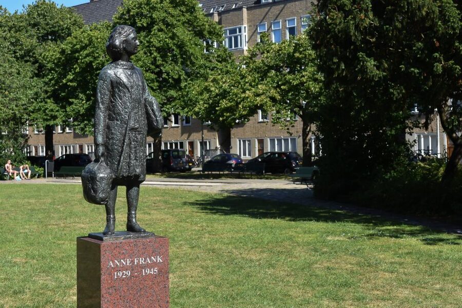 Amsterdam: The Life of Anne Frank Walking Tour - Price and value at about $18 for an Anne Frank context tour