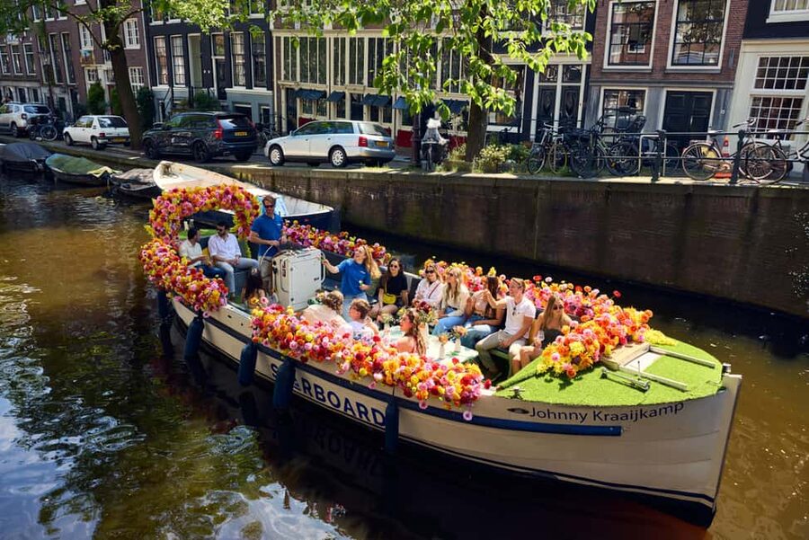 Amsterdam: The Original Flower Boat with Local Guide and Bar - Key highlights to know before you go