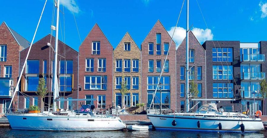 Amsterdam to Haarlem: Private Day-Trip Experience - Meeting up and getting to Haarlem from Amsterdam Station