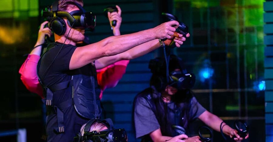 Amsterdam: Ultimate VR Experience: 60 minutes - Key highlights you will actually feel