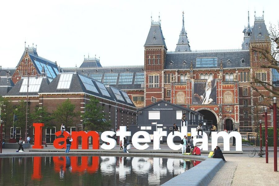 Amsterdam: Van Gogh Museum Masterpieces Tour up to 8 guests - Practical tips so your tour goes smoothly