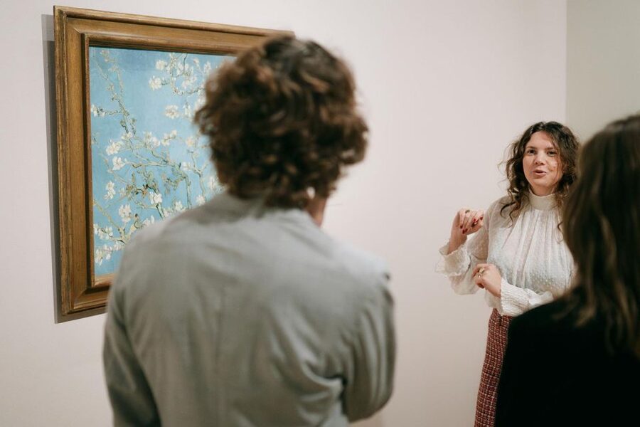 Amsterdam: Van Gogh Museum Private Tour - Meeting at Cobra Café, and Finding Your Guide Quickly