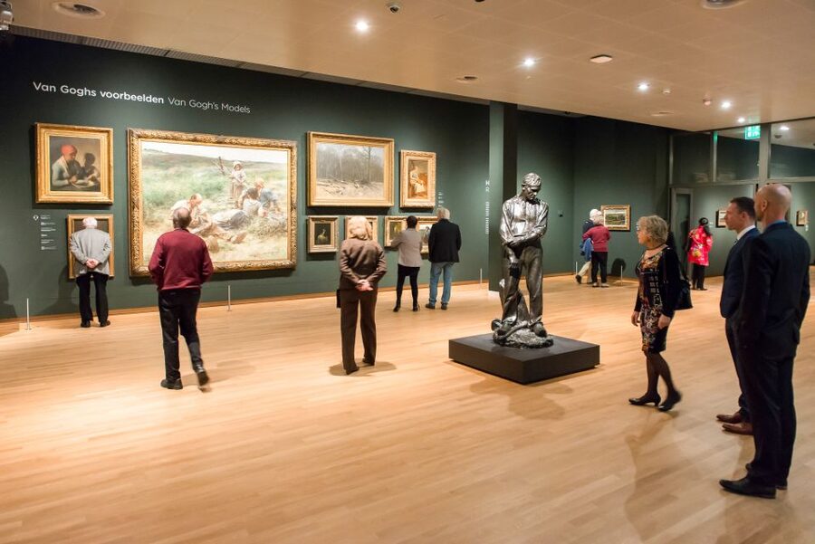 Amsterdam: Van Gogh Museum Ticket - When to book in Amsterdam, to avoid the crush