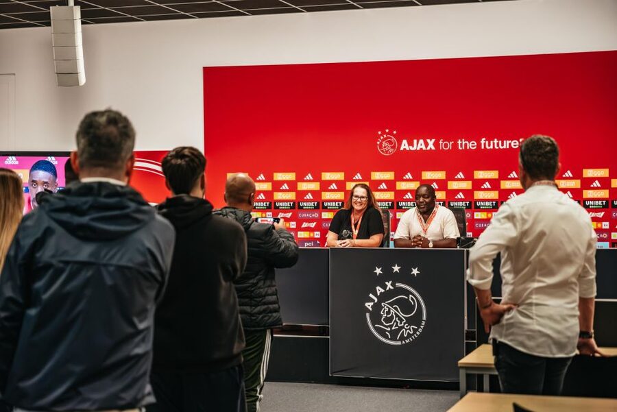 Amsterdam: VIP Johan Cruijff ArenA Tour with Drink and Scarf - VIP Access at Johan Cruijff ArenA: More Than a Walk by the Pitch
