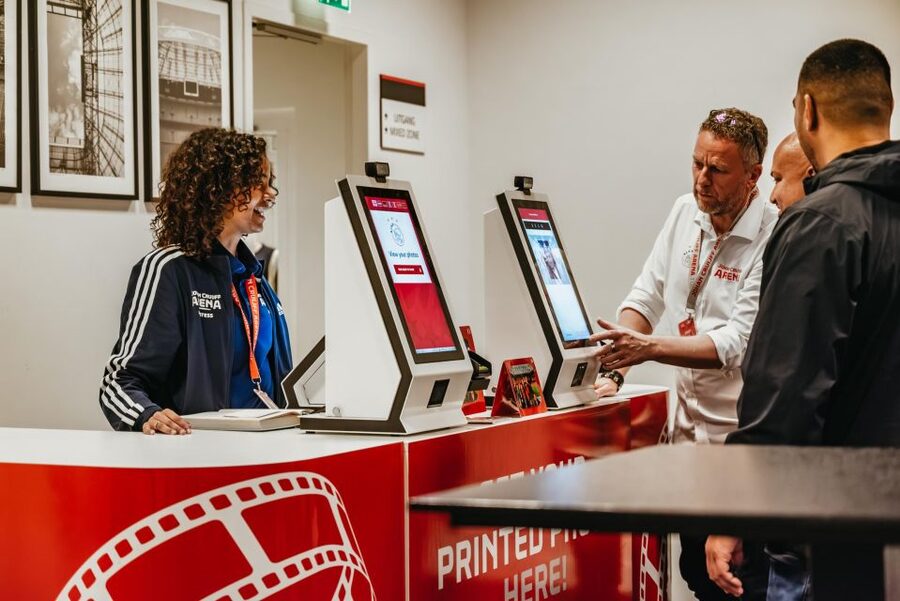 Amsterdam: VIP Johan Cruijff ArenA Tour with Drink and Scarf - Meeting Point and Getting In: Main Entrance E, Metro 50 or 54