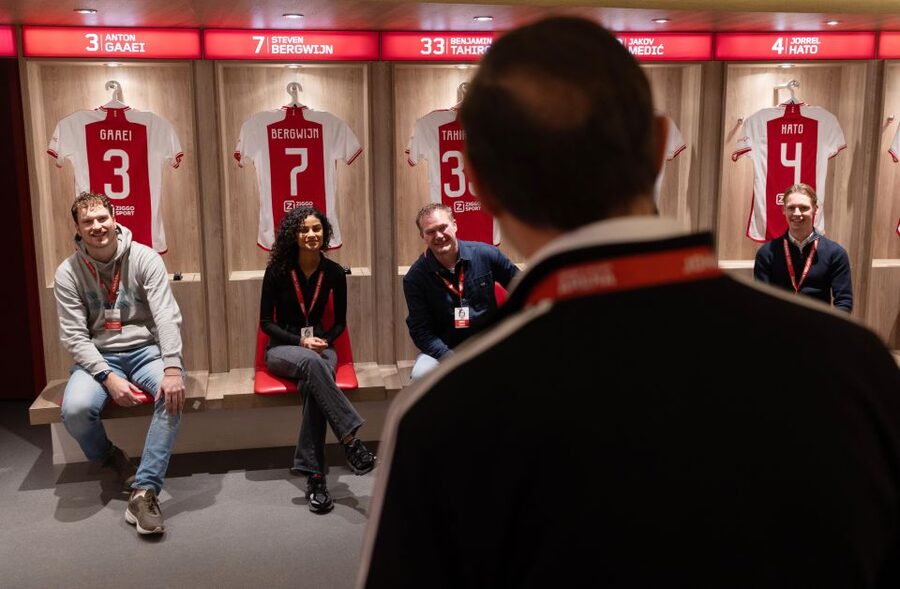 Amsterdam: VIP Johan Cruijff ArenA Tour with Drink and Scarf - Step by Step Tour Stops: Dressing Room, Board Room, Skybox