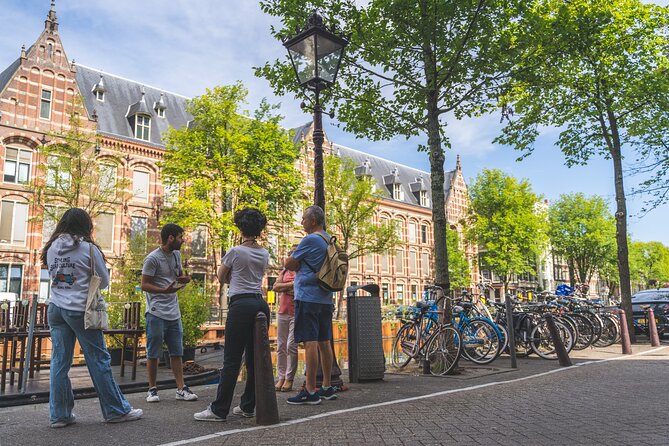 Amsterdam Walking Tour with Cheese Tasting - The cheese tasting at Old Amsterdam: 5 Gouda varieties plus wine