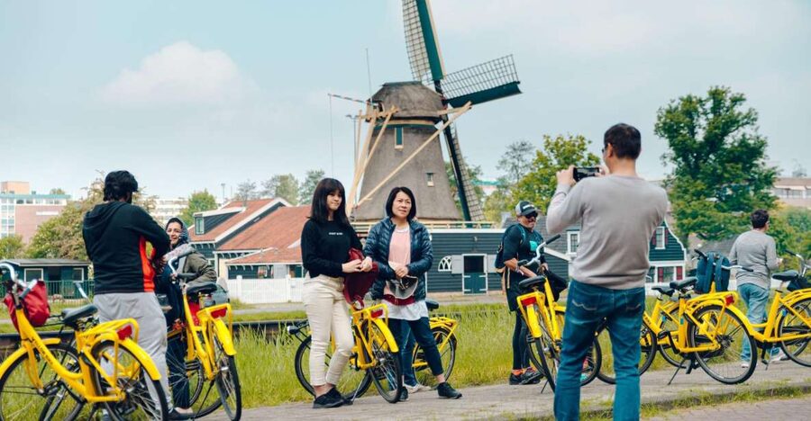 Amsterdam: Waterland District Countryside Villages Bike Tour - Stop by Stop: From Nieuwezijds Kolk to D’Admiraal Windmill