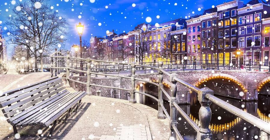 Amsterdam Winter Walking Tour - Jordaan folklore, and why the neighborhood feels like a winter story