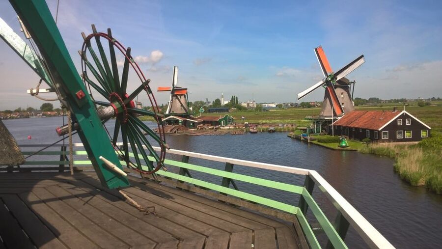 Amsterdam: Zaanse Schans 3-Hour Small Group Tour - Zaanse Schans, not just windmills on a postcard