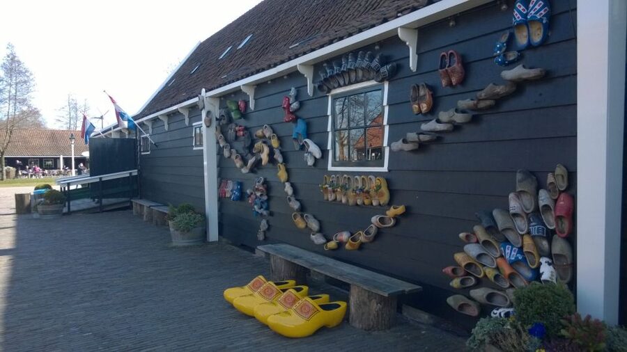 Amsterdam: Zaanse Schans 3-Hour Small Group Tour - The village walk: how you get time to look, not just pass through