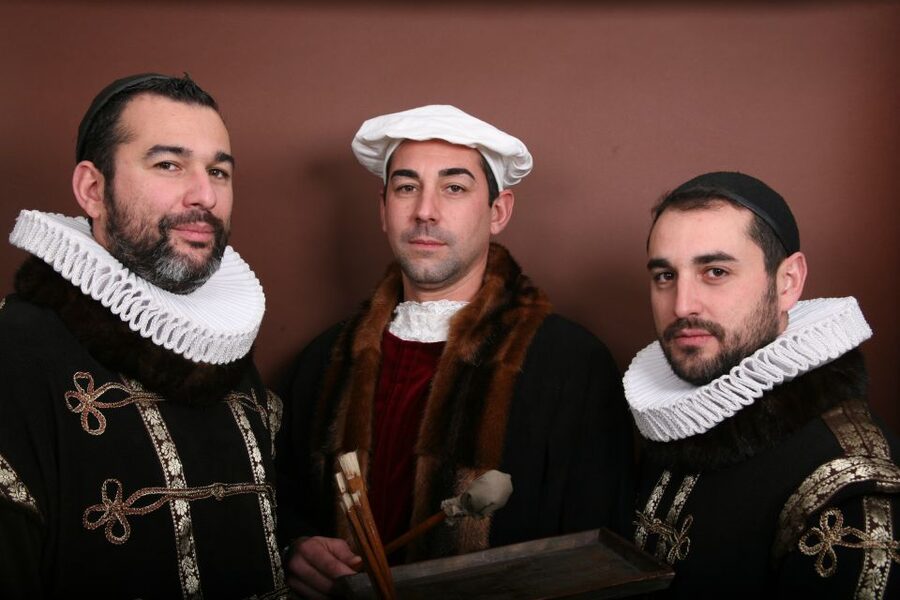 Become the Art you See! - Becoming Dutch Masters in 20 Minutes, Right by Dam Square