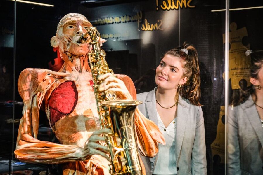 Body Worlds Amsterdam: The Happiness Project Ticket - 200+ plastinated human specimens, and how to handle the first shock