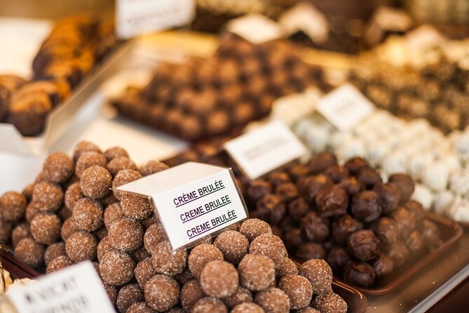 Bruges Day Trip from Amsterdam - Using Your 2 Hours: Boat Trips, Snacks, and Chocolate Shopping