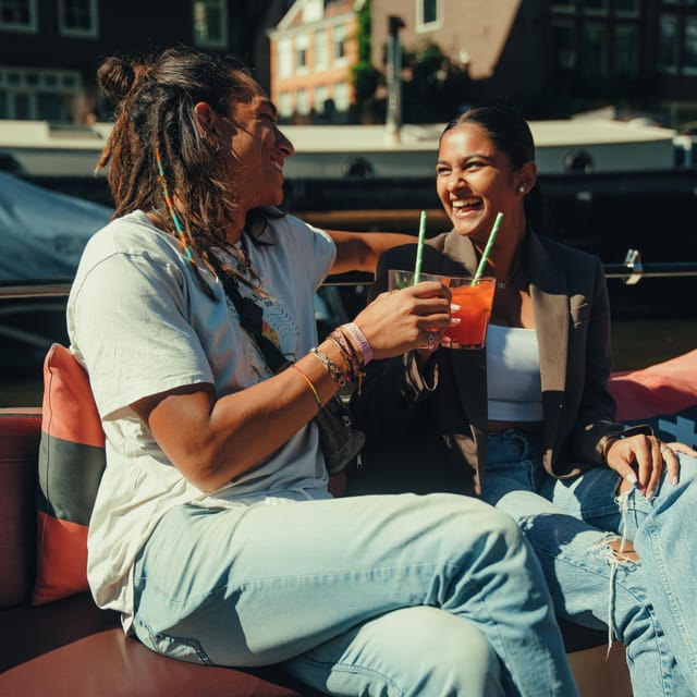 COZY AND FUN CANAL TOUR: A UNIQUE JOURNEY THROUGH AMSTERDAM - Where the tour starts: Oudezijds Voorburgwal 226 and boarding reality