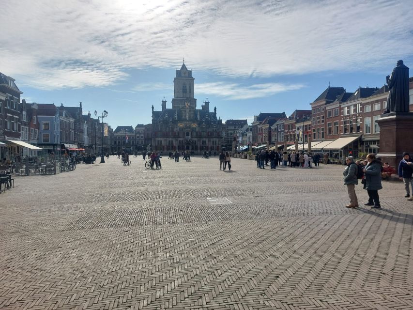Delft: Dive into the Golden Age on a Private Walking Tour - Van Leeuwenhoek and the science angle you can feel