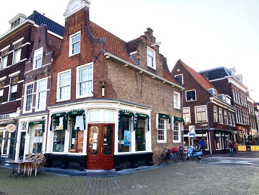 Delft: Private Historical and Cultural Guided Walking Tour - Canals, Bridges, and Hidden Courts: How Delft’s Layout Does the Storytelling