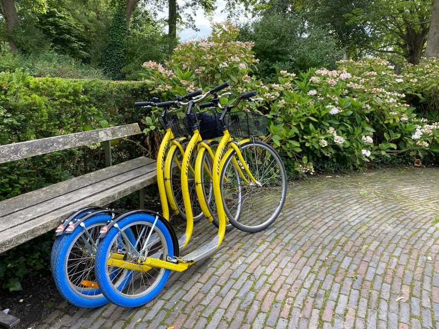 Delft - Step/scootertour in and around the city - Agnetapark: a quiet garden village and the Marken couple stories