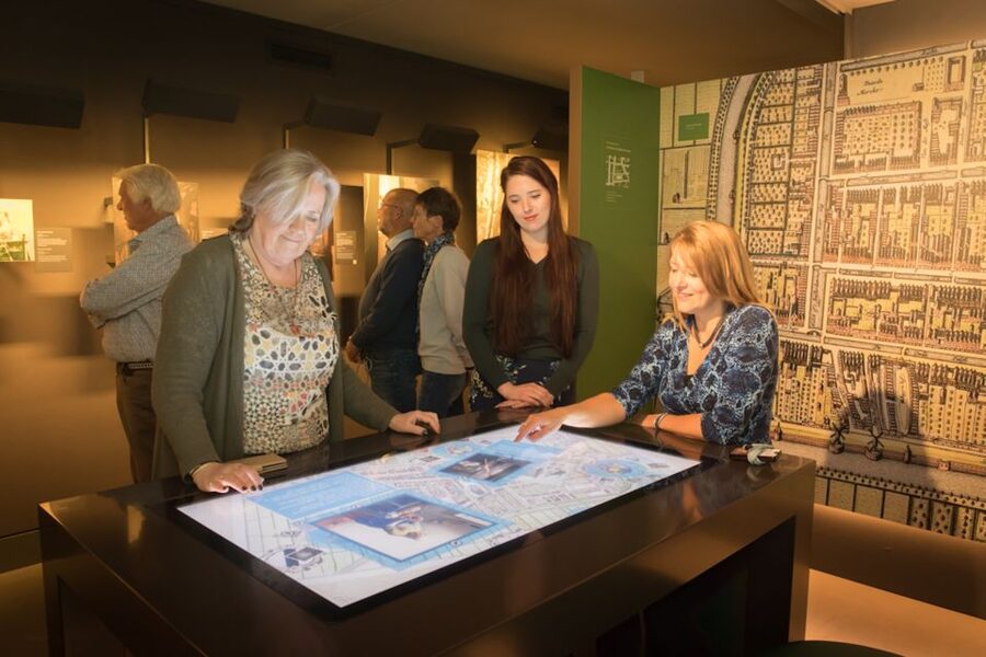 Delft: Vermeer Centrum Delft Museum Entry Ticket - The basement film that sets the Delft mood