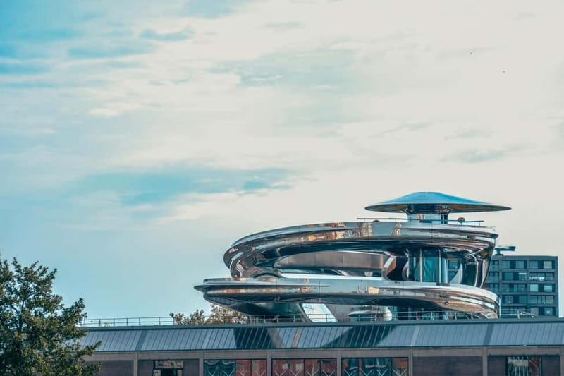 Discover Rotterdam: Classic Highlights Bike Tour by a Local - The waterfront and viewpoints: Veerhaven, Euromast, and Boijmans Van Beuningen