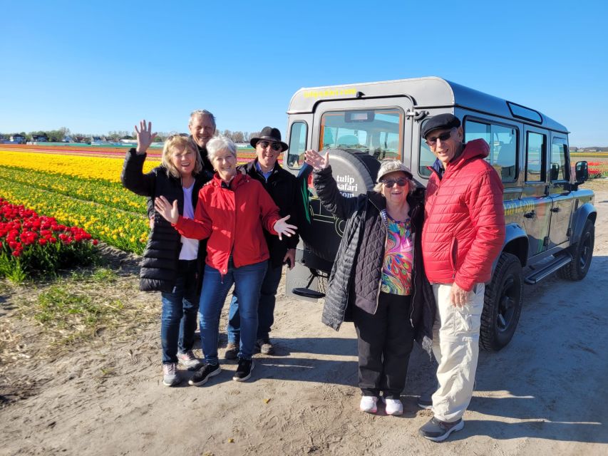 Enjoy the tulip fields in a Landrover with a local guide! - Driving past Keukenhof Castle: the view without buying into the crowds
