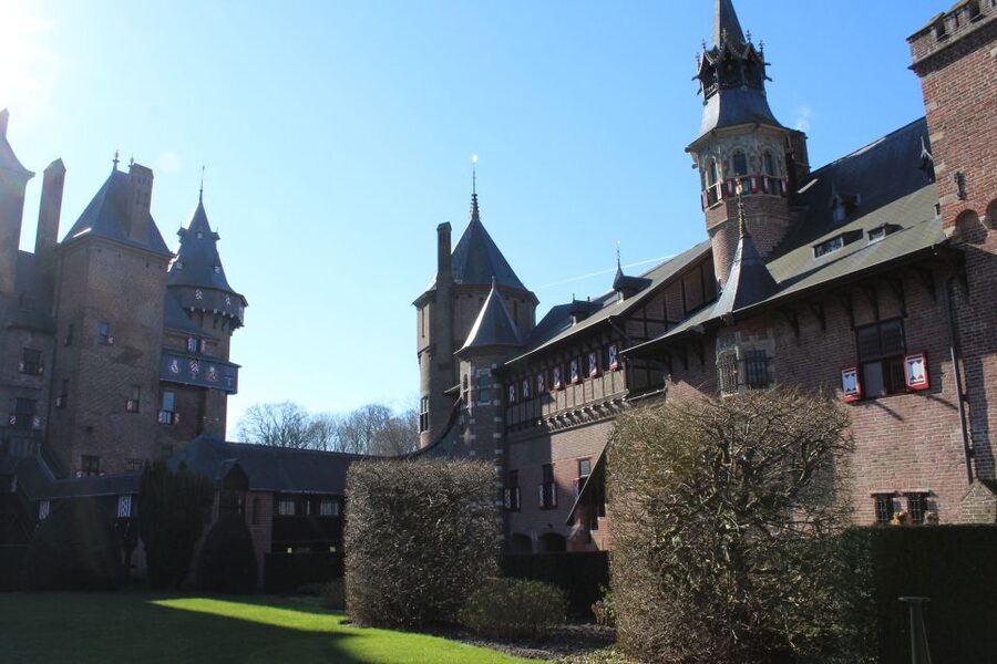From Amsterdam: Castle De Haar Guided Tour - Amsterdam to Kasteel de Haar: a smooth start to a half-day escape