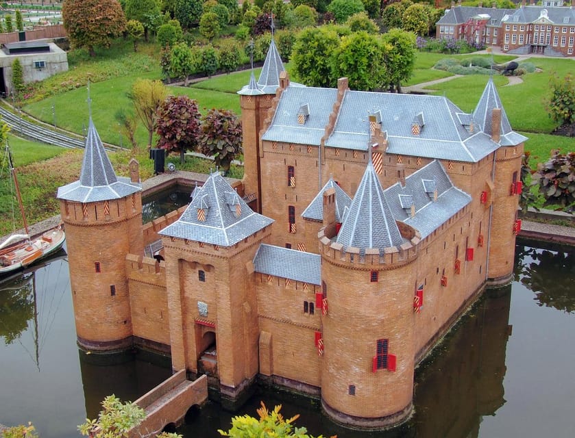 From Amsterdam: Muiderslot and De Haar Castle Tour - Price and logistics: is $397 per person worth it?