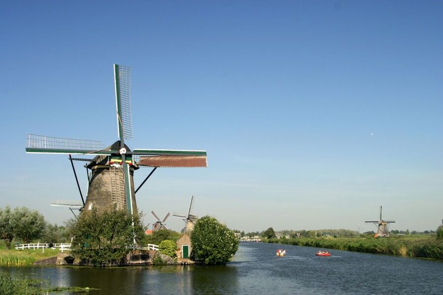 From Amsterdam: Private Day Trip to the Dutch Castles - Muiden Castle and its UNESCO setting you can actually feel