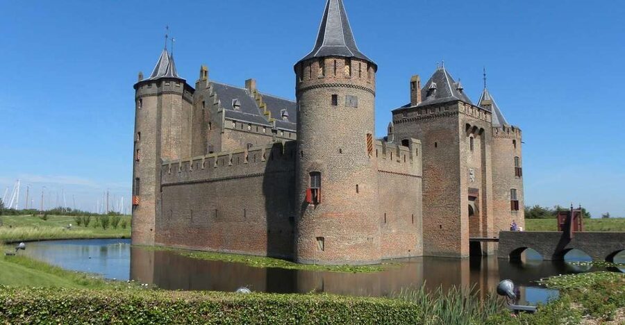From Amsterdam: Private Day Trip to the Dutch Castles - Getting to Muiden Castle: the drawbridge moment that sets the tone