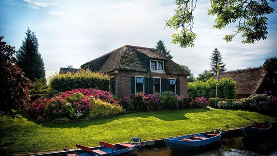 From Amsterdam: Private Tour to Giethoorn with Canal Cruise - Key takeaways before you go