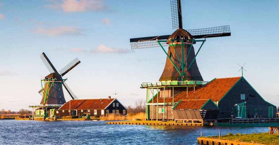 From Amsterdam: Windmills of Zaanse Schans Tour - Clogs at the Wooden Shoe Workshop: What the Demo Teaches You